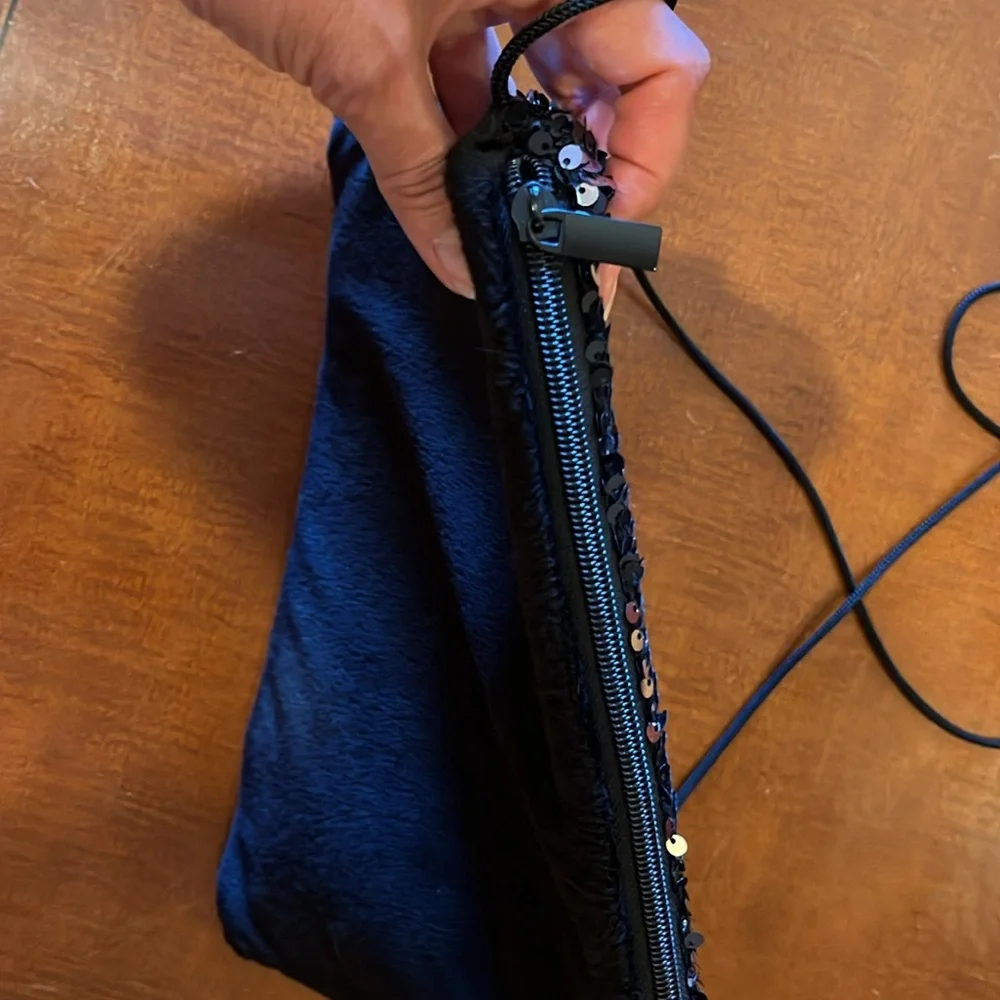 Sequin reversible silver & blue purse clutch tablet bag. Faux fur back, zipper.